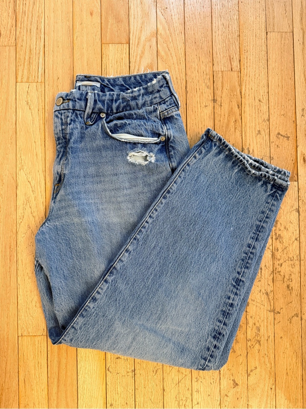 Good American Good 90’s Light Blue Distressed Denim Jeans
